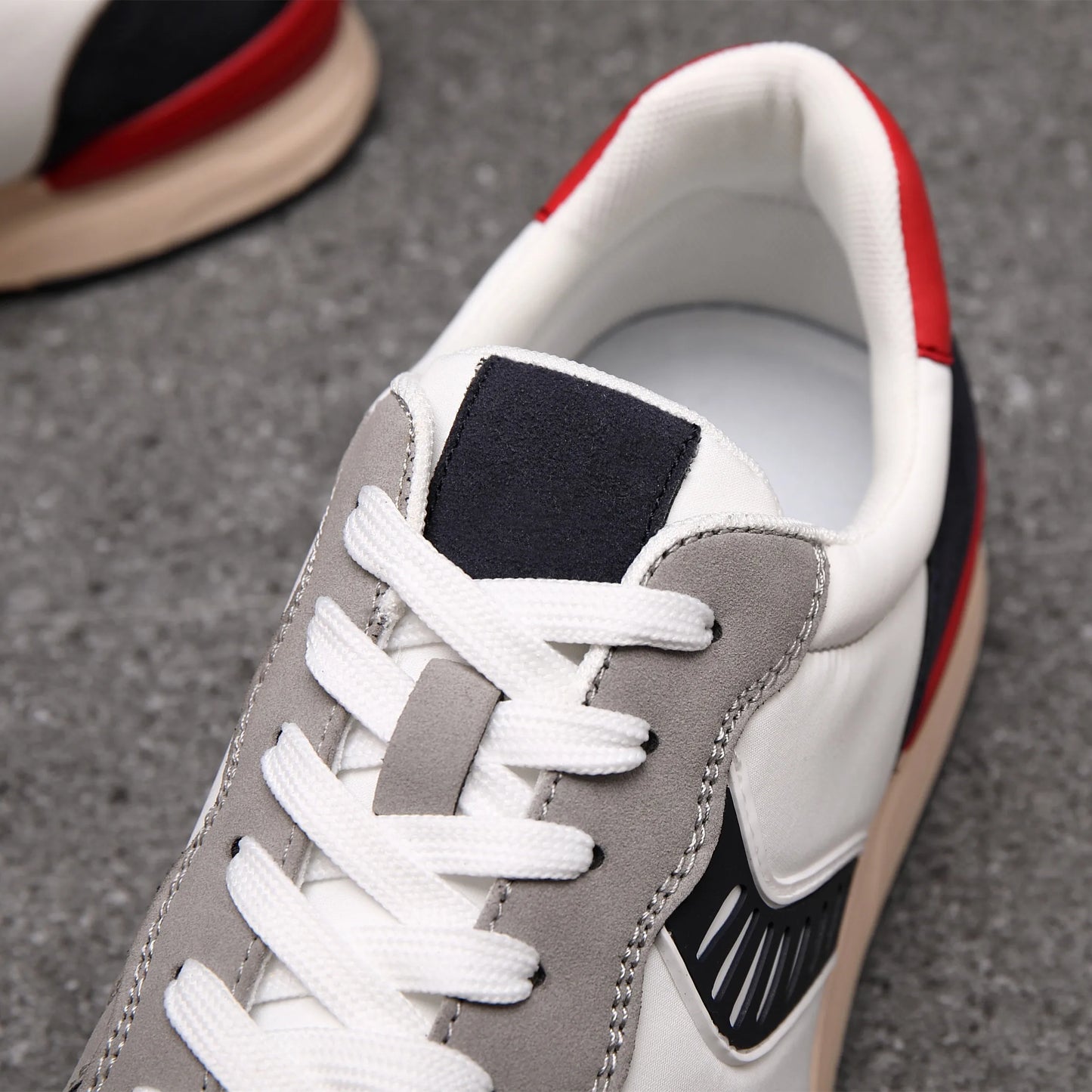 BHKH Men’s Retro Leather Sneakers – Casual Walking